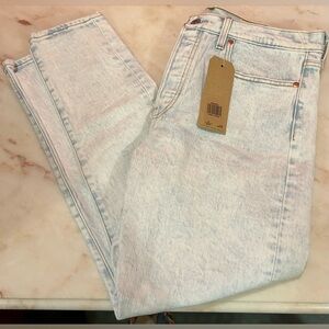 NWT Levi's Women's Light Blue Skinny Jeans